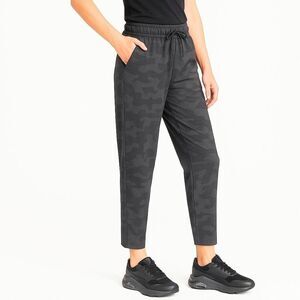 Lululemon Keep Moving Pant 7/8 Incognito Camo Multi Grey Women’s 8 SEE DESC